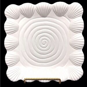 La Dolce Vita by JK Designs White Embossed/Spiral Shell Platter Nautical EUC